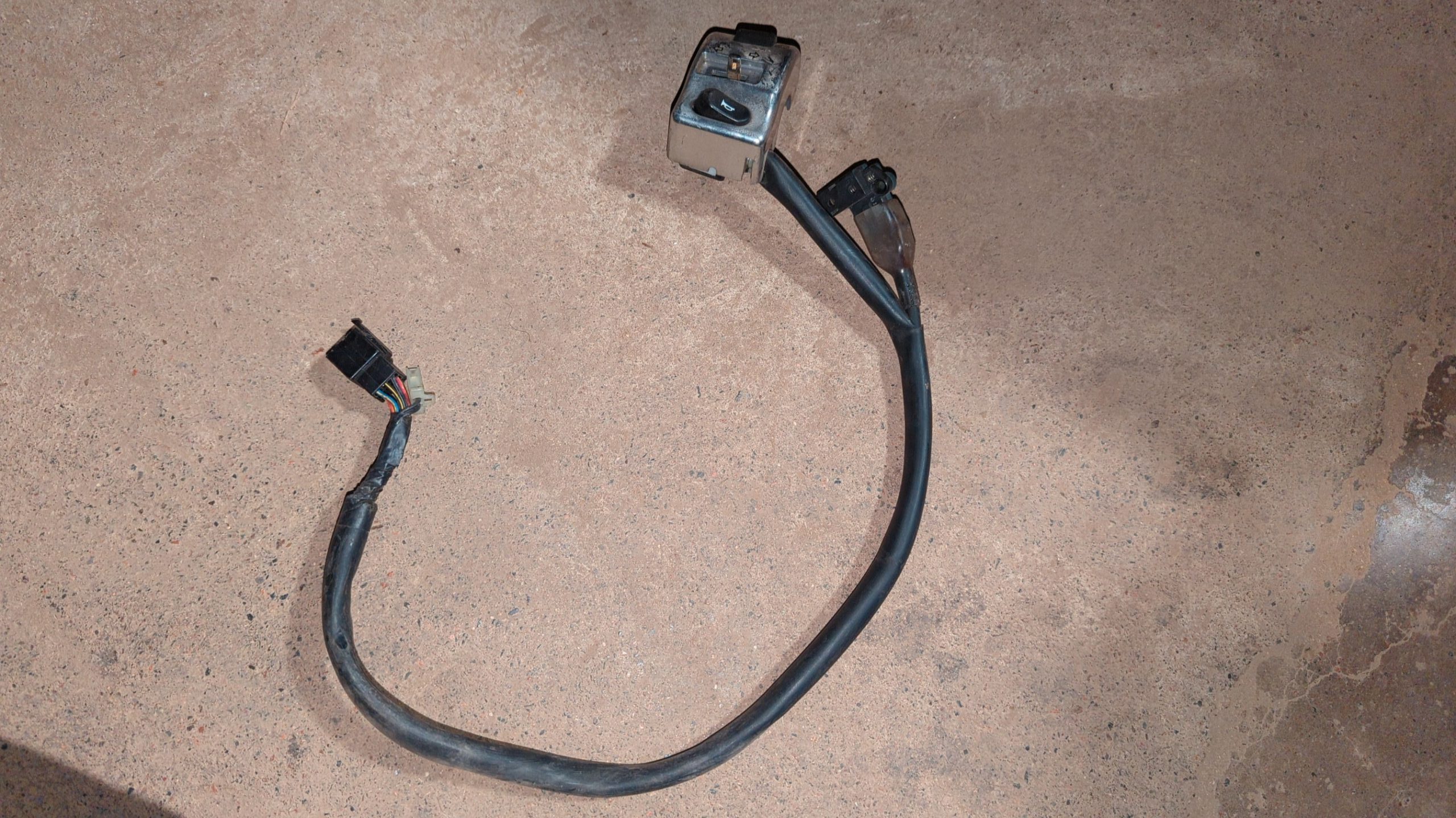 2003 - 2008 Kawasaki VULCAN 1600 HOUSING-ASSY-CONTROL,Half - Image 2