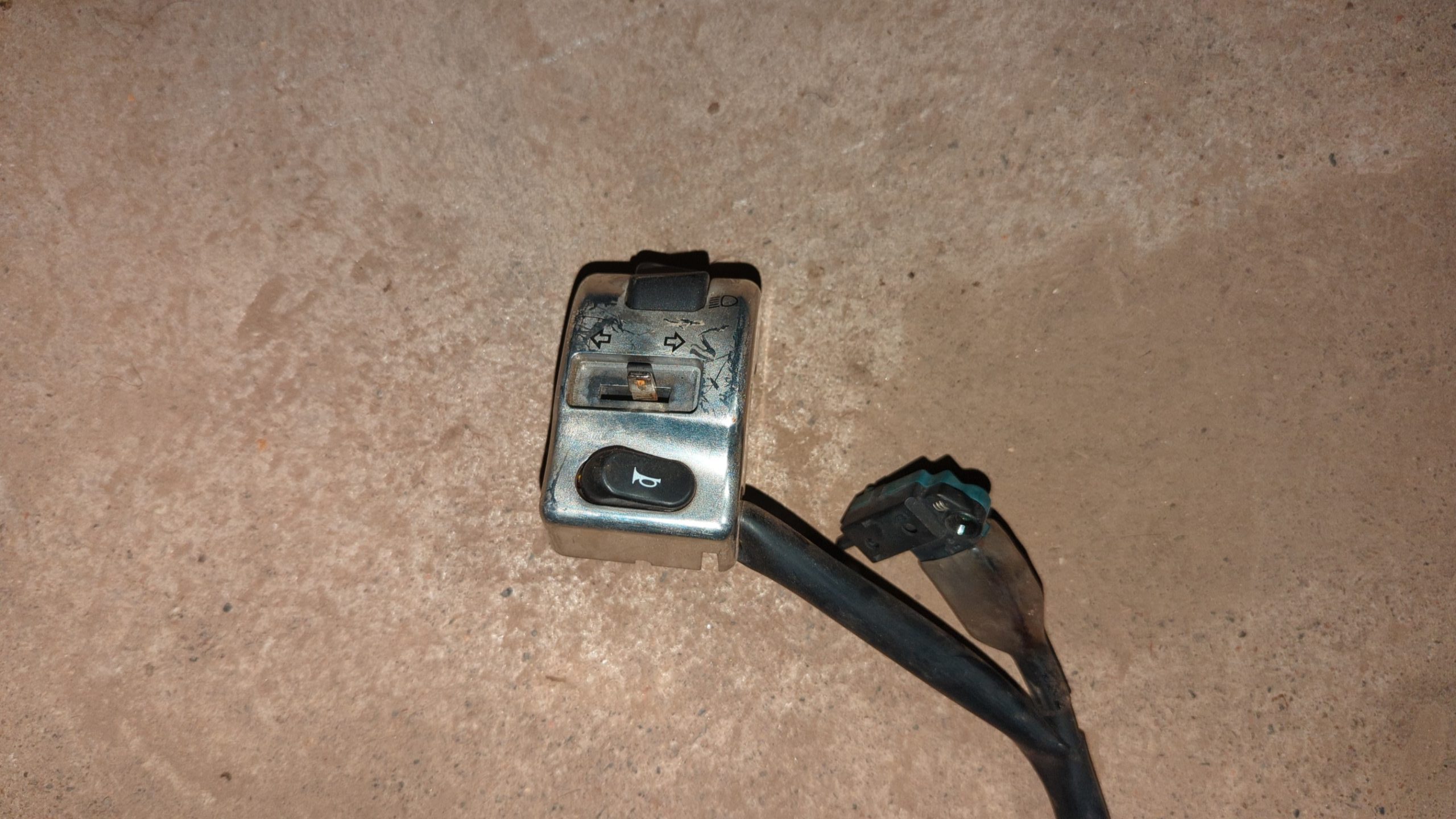 2003 - 2008 Kawasaki VULCAN 1600 HOUSING-ASSY-CONTROL,Half - Image 6