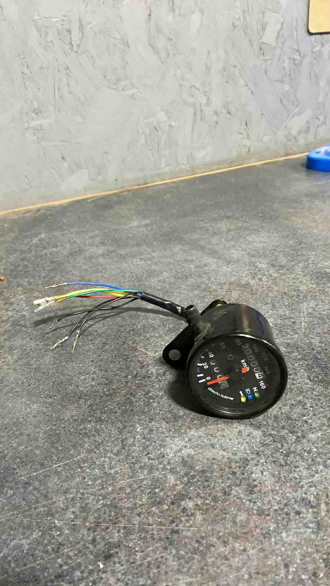 MOTORCYCLE UNIVERSAL SPEEDOMETER