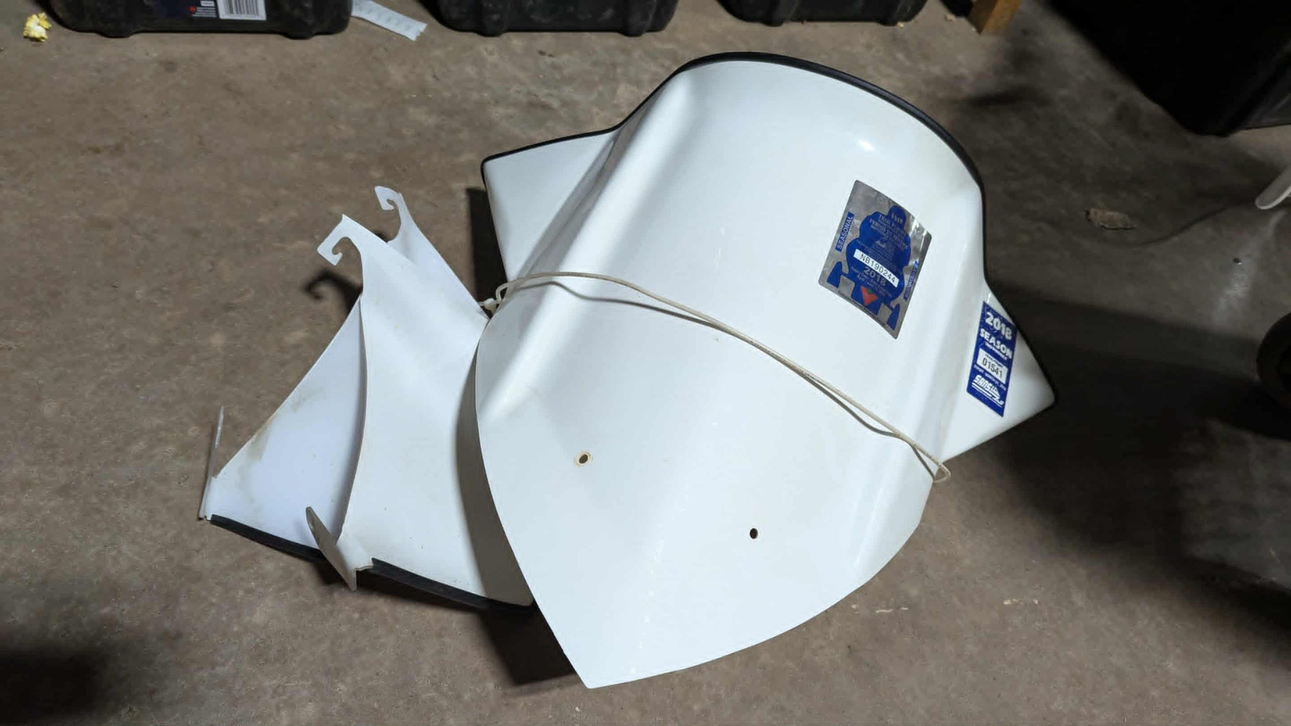2013-17 ZR 8000 SNO PRO 137 WINDSHIELD,LOW-WHT