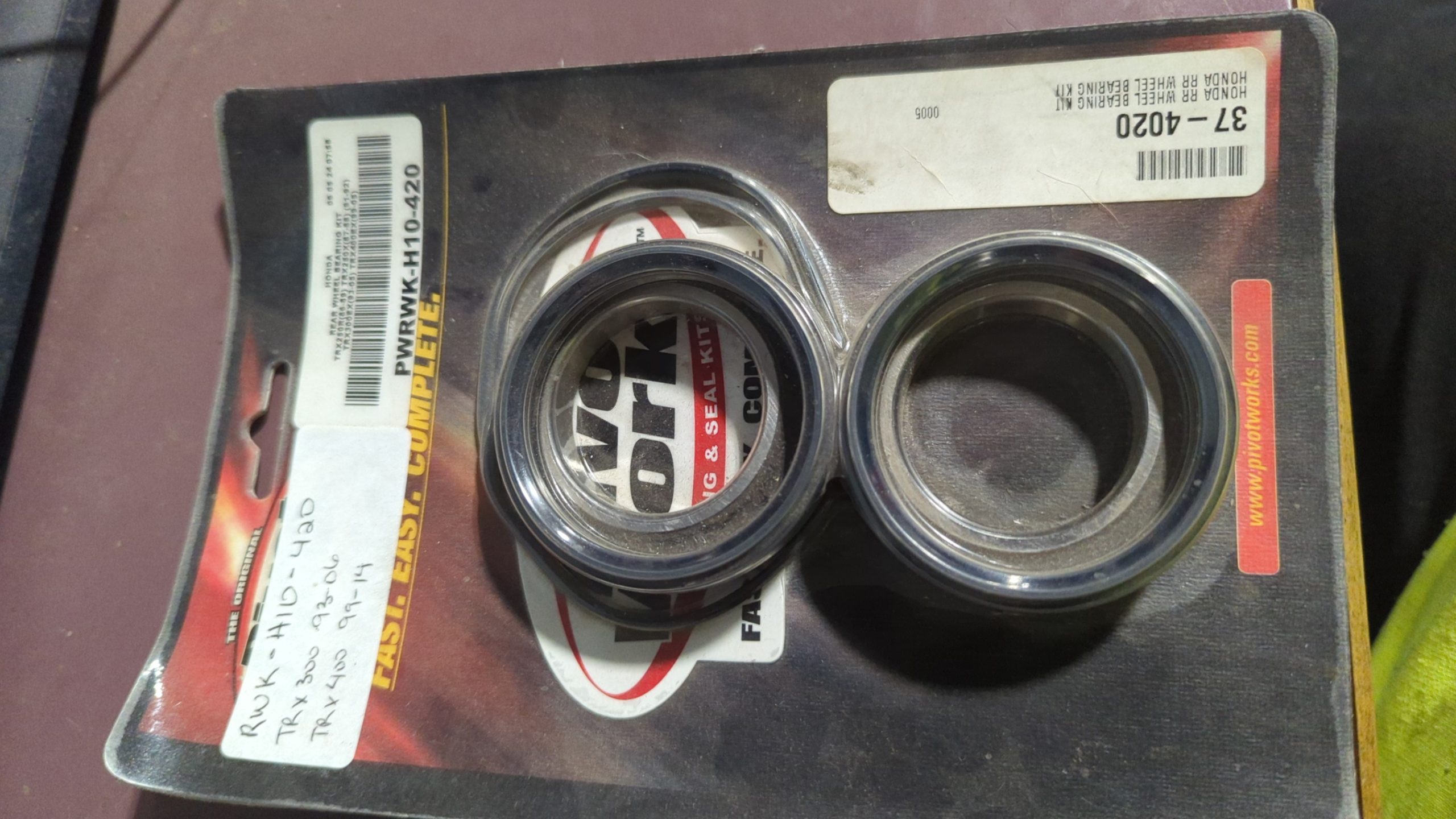 Pivot Works Honda Rear Wheel Bearing Kit - PWRWK-H10-420