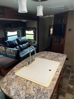 2015 Tracer Touring Edition 3200BHT by Forest River - Image 10
