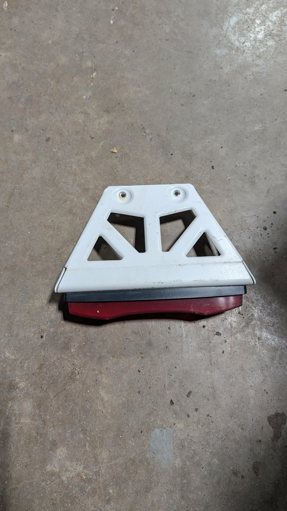 2012-2018 M 8000 HARDCORE 153 Tail Light and Bracket - Image 2
