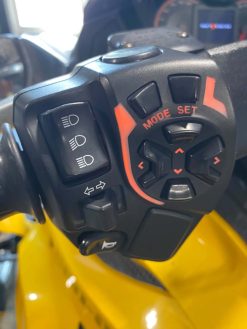 2013 Can Am 998 Spyder ST -S - Image 8