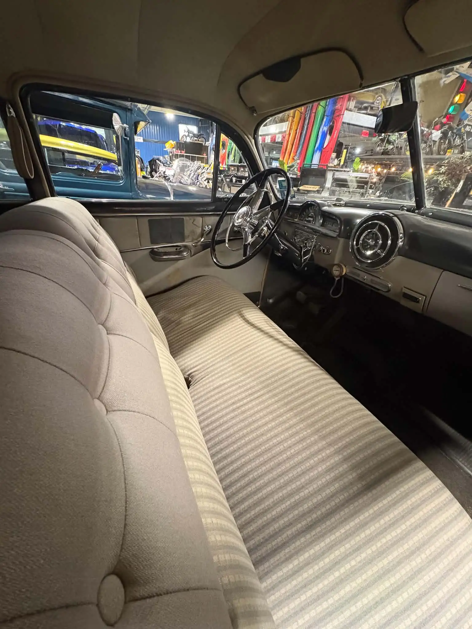 1951 Pontiac Chieftain - Image 8