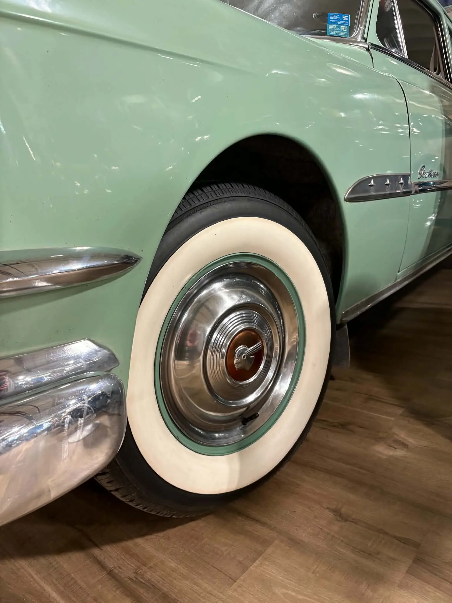 1951 Pontiac Chieftain - Image 6