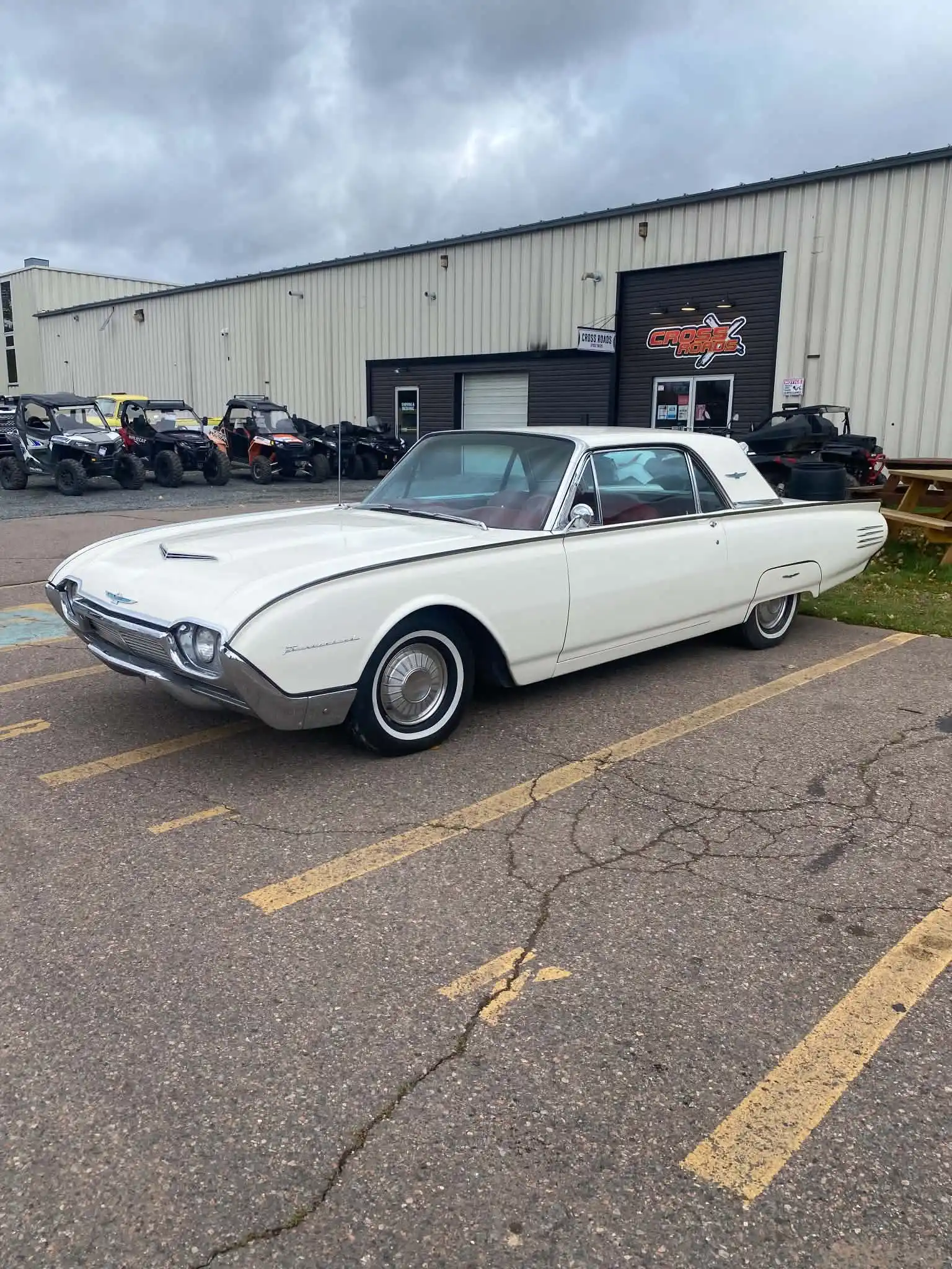 1961 Thunderbird 3rd Gen - Image 4