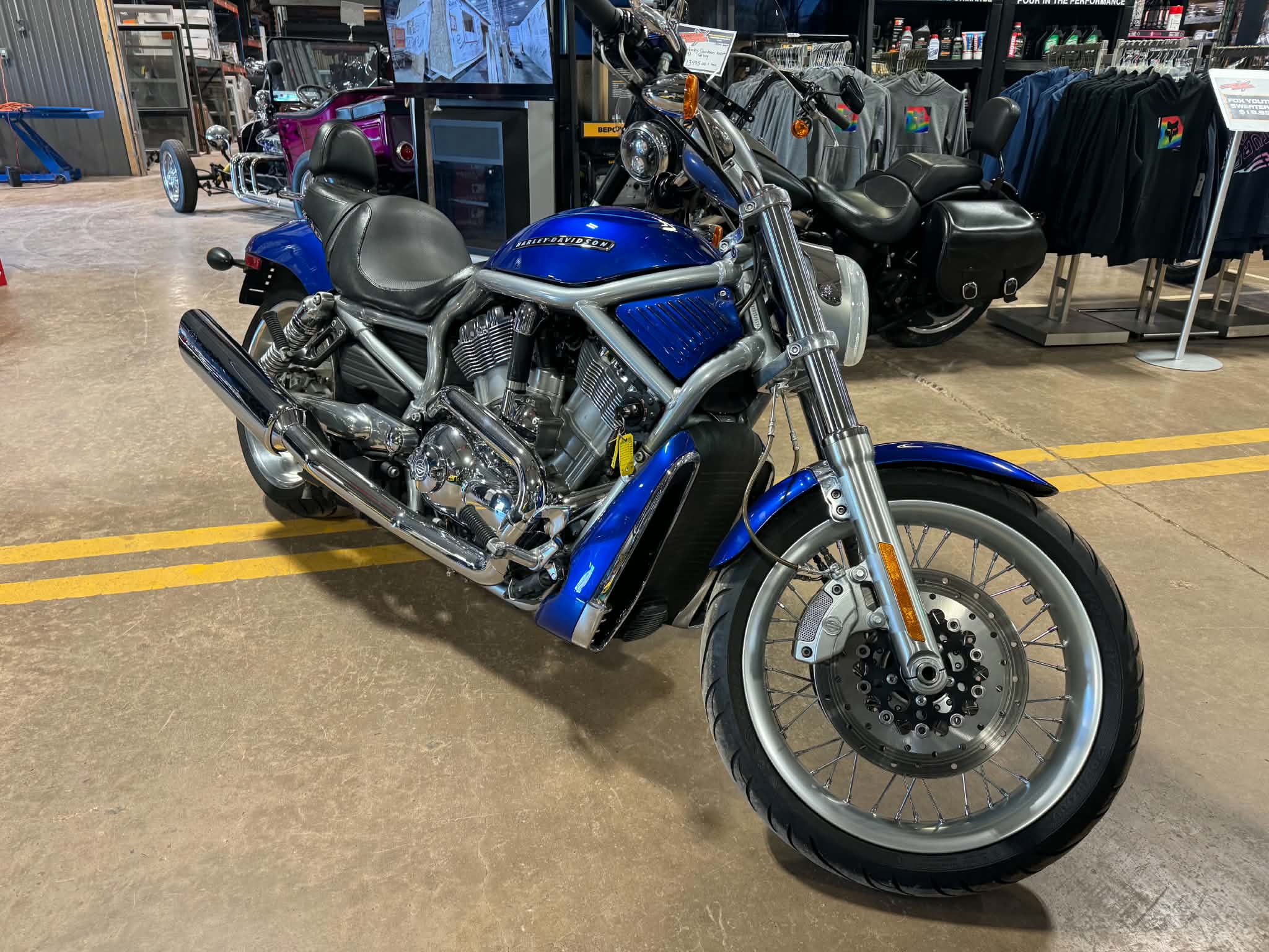 2009 Harley Davidson VRod - Image 2