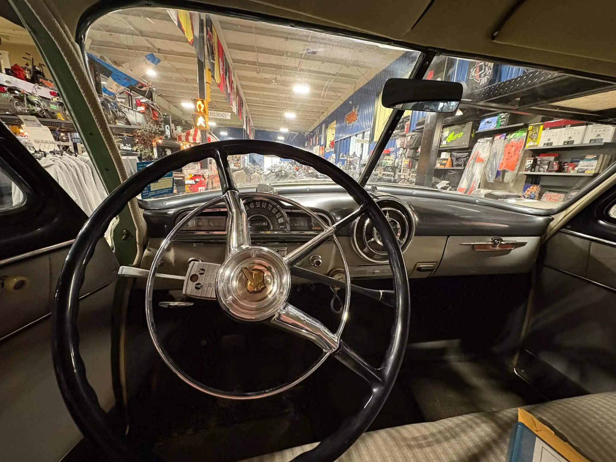 1951 Pontiac Chieftain - Image 11