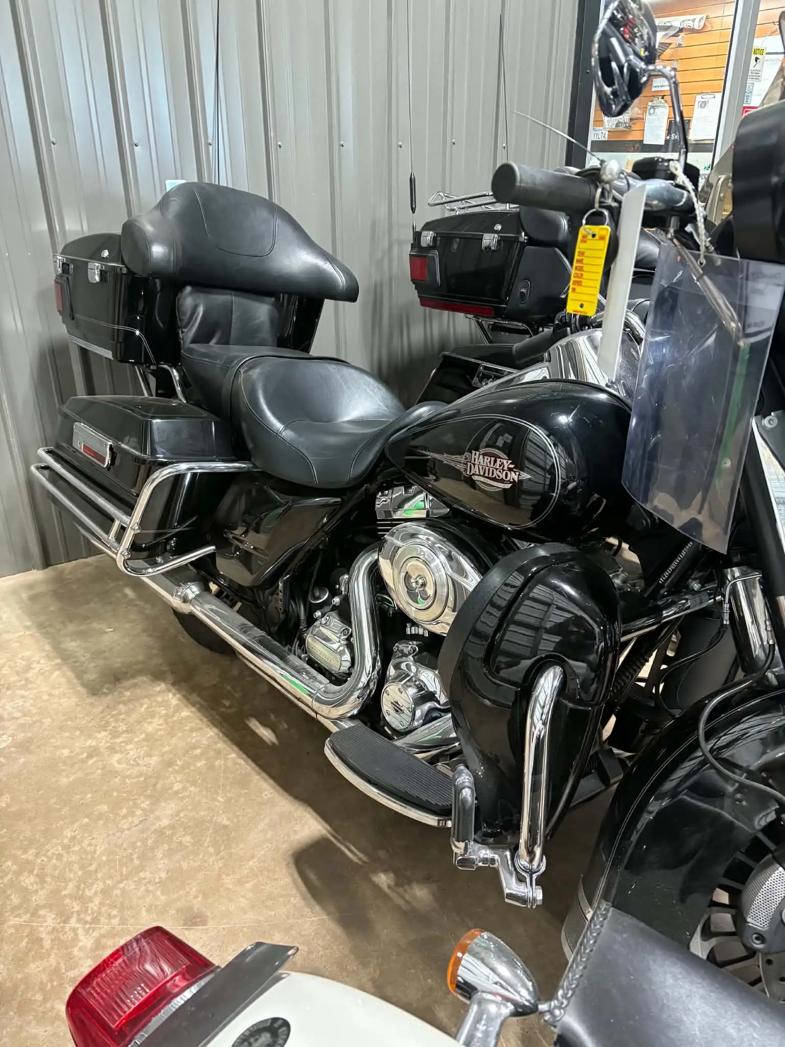 Alternative view of 2013 Harley Davidson Electra Glide Classic